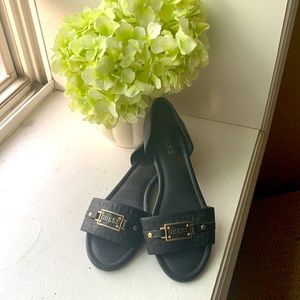 Black Guess open toe flats